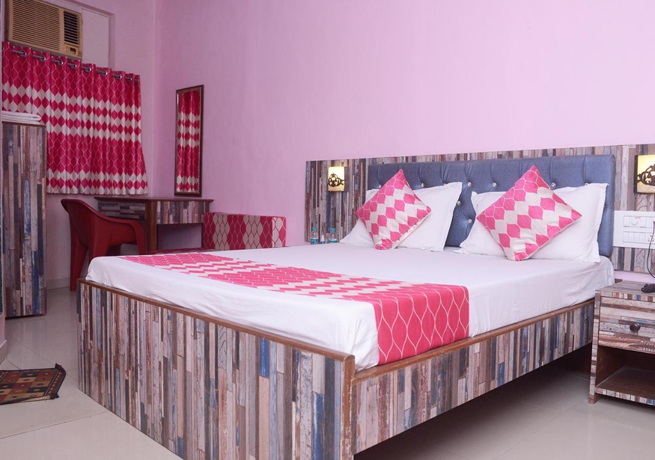Srk Hotel Mumbai Kültér fotó