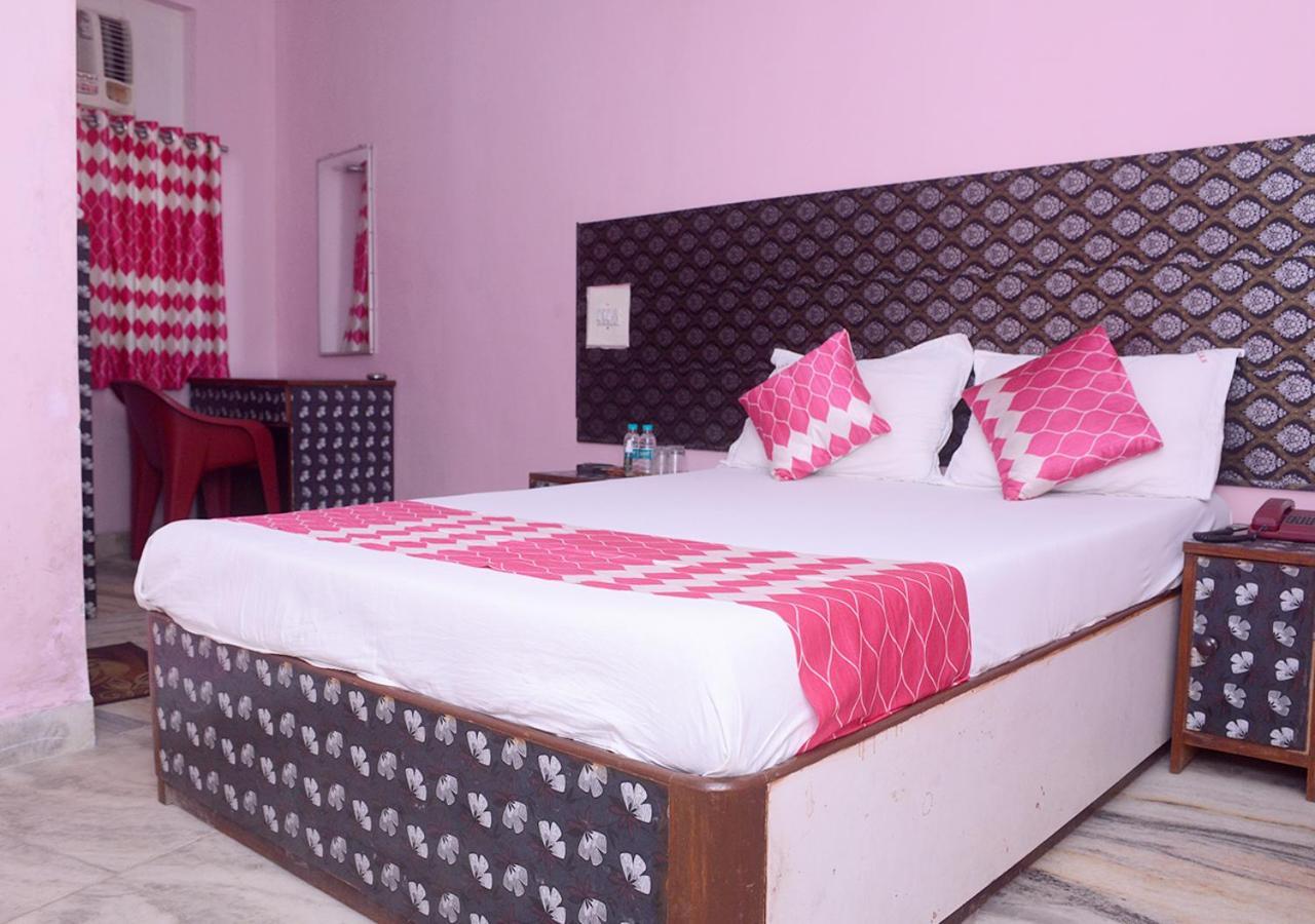 Srk Hotel Mumbai Kültér fotó