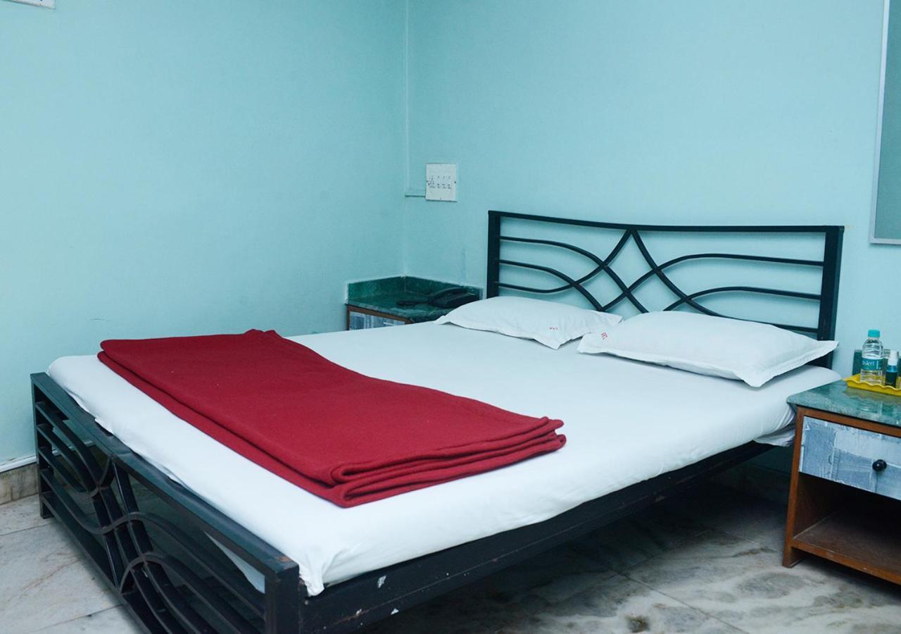 Srk Hotel Mumbai Kültér fotó