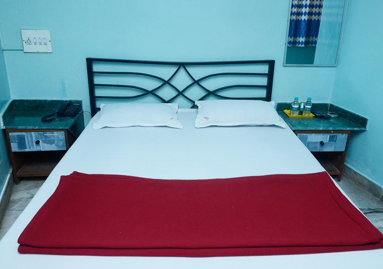 Srk Hotel Mumbai Kültér fotó