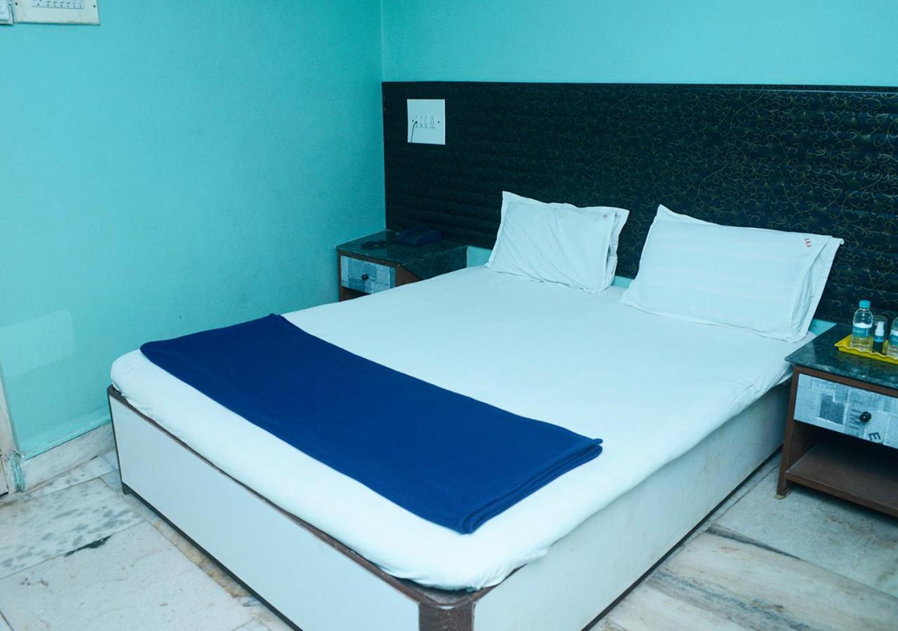 Srk Hotel Mumbai Kültér fotó