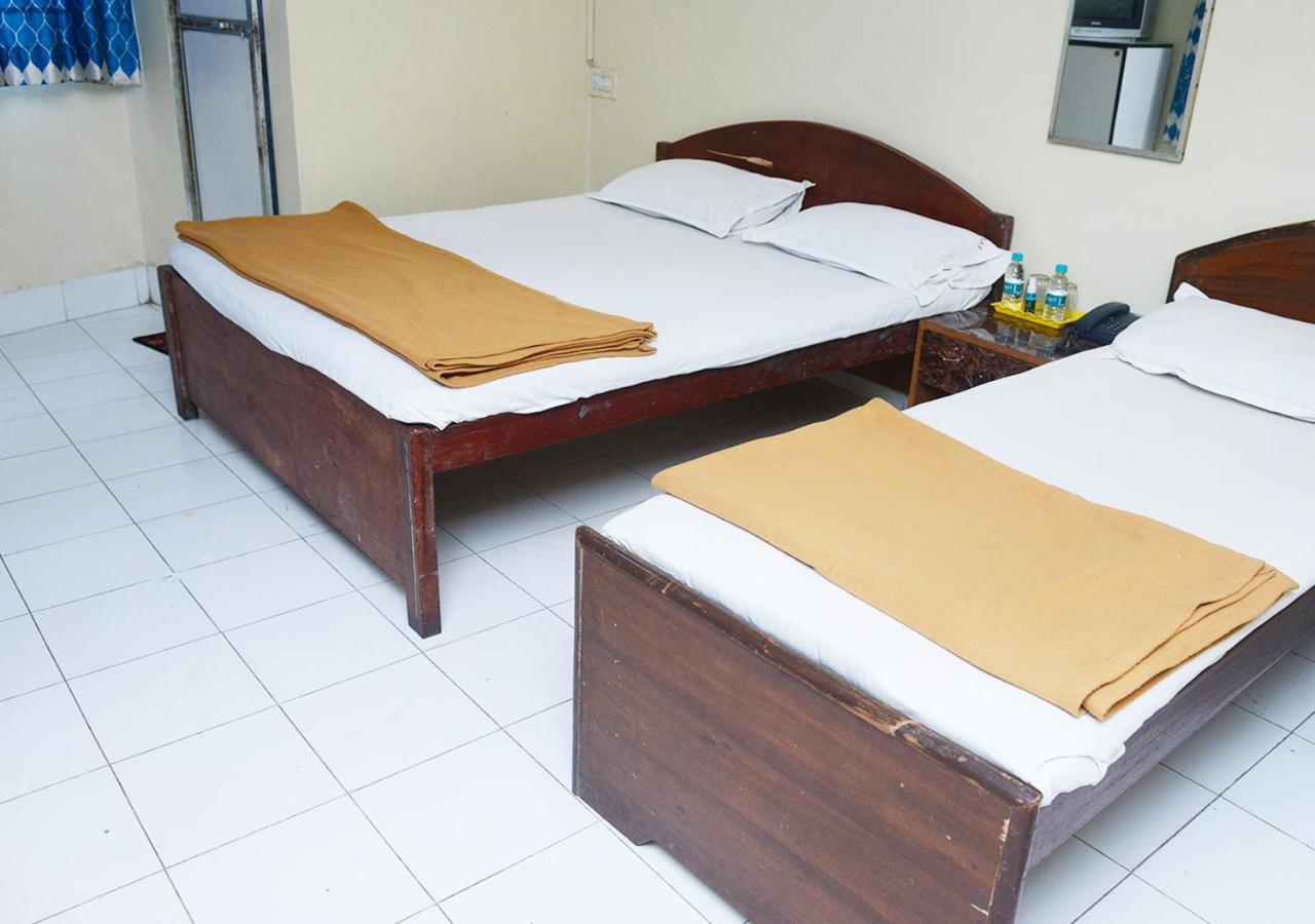 Srk Hotel Mumbai Kültér fotó
