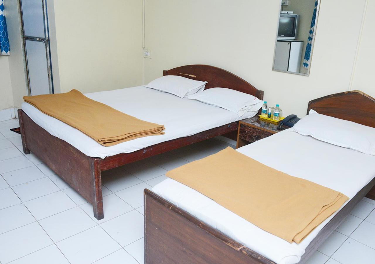 Srk Hotel Mumbai Kültér fotó