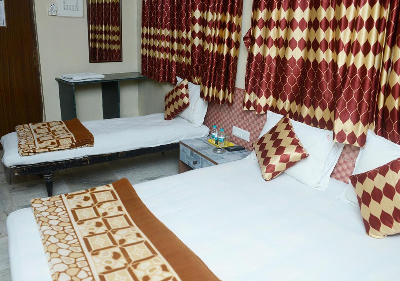 Srk Hotel Mumbai Kültér fotó