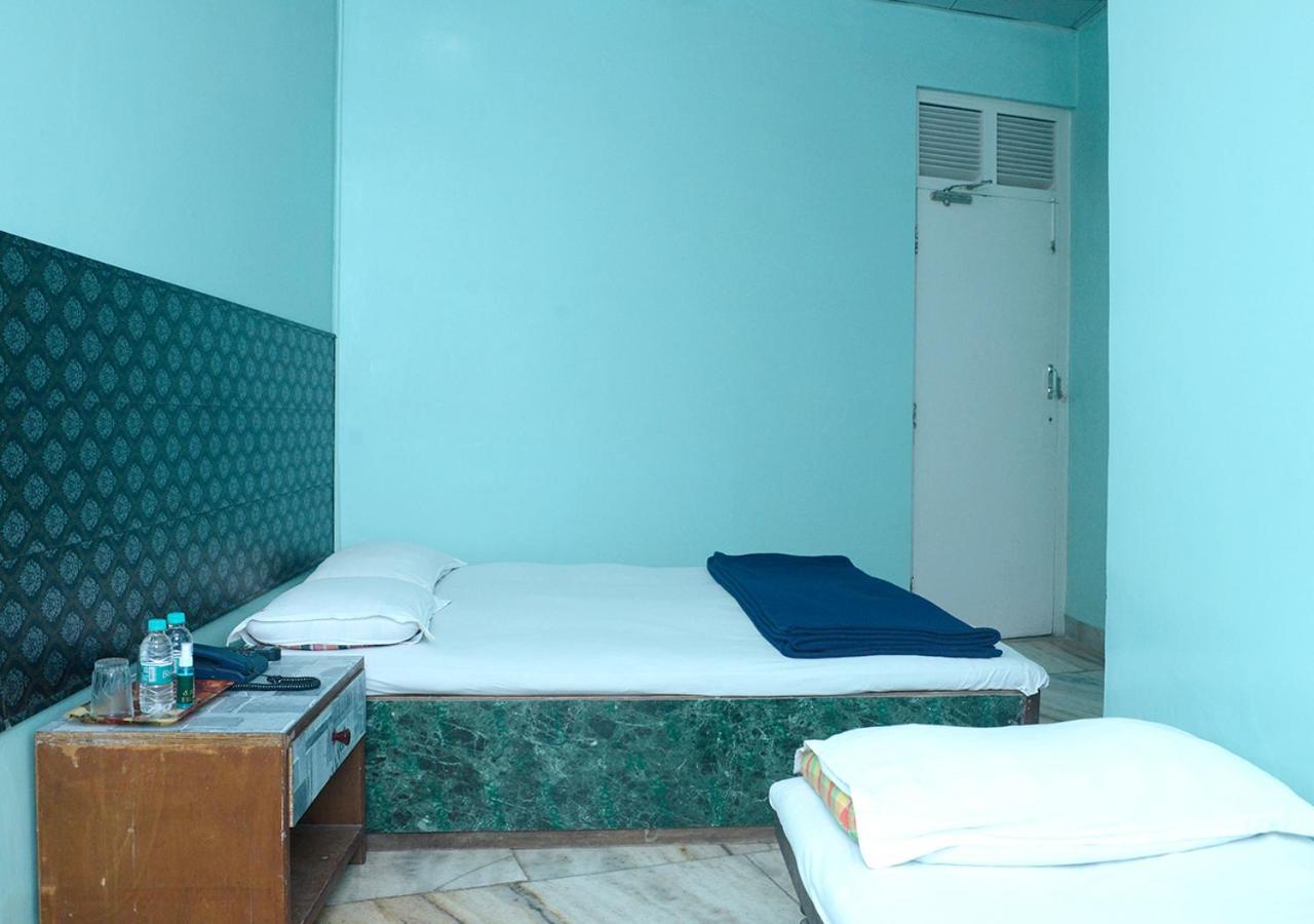 Srk Hotel Mumbai Kültér fotó